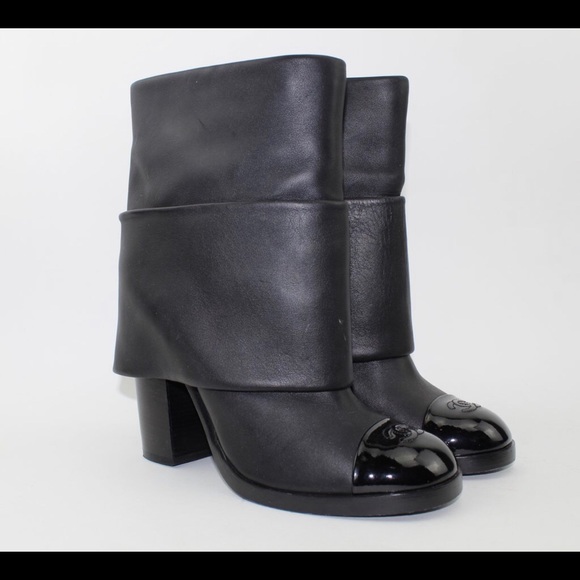 CHANEL CALF LEATHER PATENT CAP TOE FOLD OVER BOOTS - Picture 6 of 7